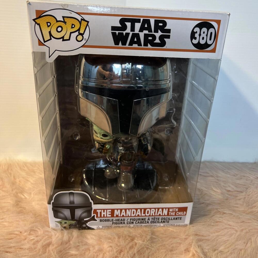 Funko Pop! Star Wars the Mandalorian with the Child #380 10" Vinyl Figure